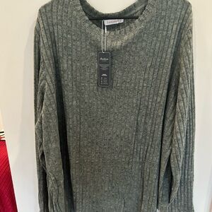 Fantasie Women's Classic Grayish Green Crew Neck Sweater